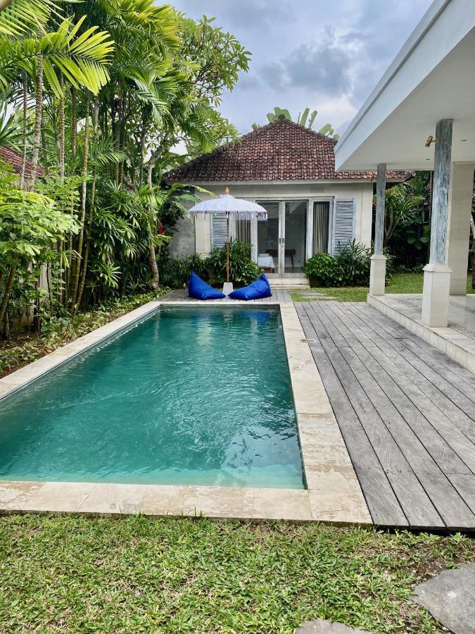 Villa Biru - 500M Batubelig Beach Canggu Esterno foto