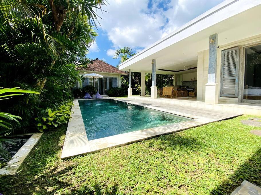 Villa Biru - 500M Batubelig Beach Canggu Esterno foto